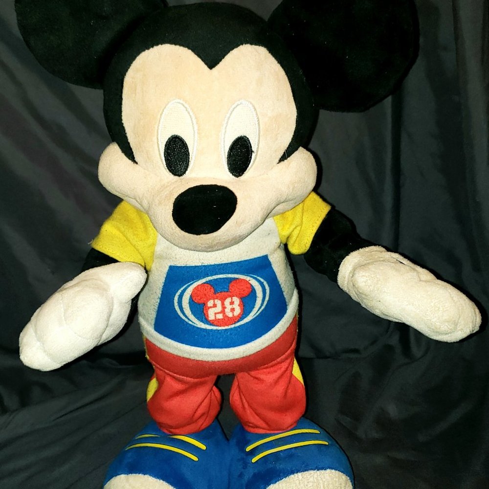 Mickey mouse dancing singing "steetch break" toy